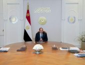 الرئيس السيسي يجتمع برئيس مجلس الوزراء ووزير المالية لمتابعة مؤشرات الأداء المالي للموازنة العامة.