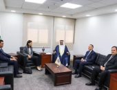 مساعد وزير الخارجية للشئون البرلمانية تلتقى مع رئيس البرلمان العربى