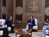 رئيس الوزراء يلتقي القائم بأعمال رئيس الجهاز المركزي للمحاسبات
