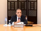 وزير الخارجية والهجرة وشئون المصريين بالخارج يجتمع بقيادات الوزارة المعنيين بالتحول الرقمي للخدمات القنصلية