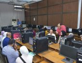 جامعة القاهرة استقبلت طلاب الثانوية العامة لتسجيل رغباتهم إلكترونيًا بمعامل كليات الهندسة والزراعة والدراسات العليا للبحوث الإحصائية.