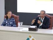 الدكتور/ عمرو طلعت وزير الاتصالات وتكنولوجيا المعلومات يلتقى بأوائل الثانوية العامة على مستوى الجمهورية