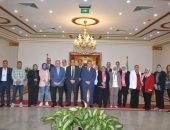 رئيس جامعة القاهرة يوجه بسرعة استكمال الأعمال بالفرع الدولي وتعظيم الاستفادة من الأماكن غير المستغلة والاهتمام بالأنشطة الرياضية والثقافية