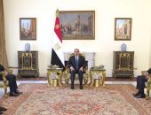 السيد الرئيس عبد الفتاح السيسي يستقبل السيد “ستيفان سيجورنيه” وزير الخارجية الفرنسي، والوفد المرافق له، وذلك بحضور الدكتور بدر عبد العاطي وزير الخارجية والهجرة وشئون المصريين في الخارج.