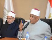 د. شومان خلال فعاليات ملتقى رؤساء خريجي الأزهر (الوسطية منهج حياة)  المنظمة جزء من الأزهر وتعمل تحت قيادته وإشرافه ووفقاً لرؤيته