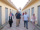 محافظ دمياط يتفقد شارع النيل و السوق الحضارى ويوجه برفع الاشغالات بطول الممشى