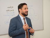 خريجي الأزهر” تناقش وسطية الإسلام وآليات تفنيد الفكر المتطرف في ورش عمل للطلاب الوافدين