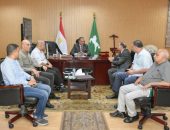 محافظ الشرقية  يلتقي مساعد وزير الموارد المائية والري للشركات والإستثمار
