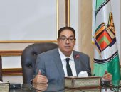 رئيس الجامعة يوجه بتطبيق آليات الحوكمة  وتنفيذ الخطط الموضوعة لتحسين مستوى منظومة العمل الإداري وإيجاد حلول فورية لأي مشكلة،والعمل بروح الفريق وبذل كل جهد يسهم في تقدم الجامعة.