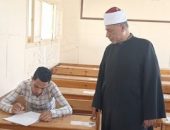 فضيلة الشيخ وسيم متولي، رئيس منطقة دمياط الأزهرية،  يتابع أعمال امتحانات الدور الثاني للشهادة الثانوية الأزهرية