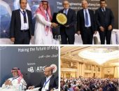 السريحي يهدي رئيس الوزراء الأردني درع الاتحاد العربي للتنمية المستدامة