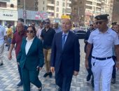 جولة تفقدية للسيد الدكتور/ إبراهيم صابر محافظ القاهرة لعدد من أحياء المنطقة الشرقية شملت أحياء(عين شمس والنزهة) لمتابعة ما تم من أعمال تطوير ورفع كفاءة منطقة الألف مسكن، وجسر السويس.