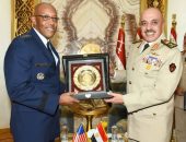 الفريق / أحمد خليفة رئيس أركان حرب القوات المسلحة يلتقى رئيس هيئة الأركان المشتركة الأمريكية …