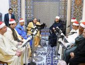 وزير الأوقاف وضيوف مؤتمر المجلس الأعلى للشئون الإسلامية يشهدون ختم القرآن الكريم من مسجد مولانا الإمام الحسين رضي الله عنه بالقاهرة