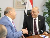 وزير العمل يلتقي مع مجلس أمناء مدينة القاهرة الجديدة..