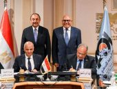 وزير قطاع الأعمال العام ورئيس الهيئة العربية للتصنيع يشهدان توقيع بروتوكولات تعاون لدعم وتعميق التصنيع المحلي