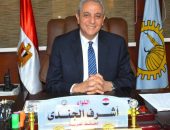 محافظ الغربية بدء رش طبقه mco تمهيدا لفرد طبقه الاسفلت بشارع الجيش بكفر الزيات