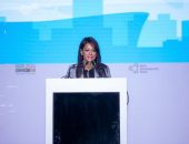 وزيرة التخطيط والتعاون الدولي ومحافظ مصر لدى بنك التنمية الجديد التابع لتجمع «بريكس» تُلقي كلمة مصر في الجلسة الرئيسية لاجتماع مجلس محافظي البنك بجنوب أفريقيا