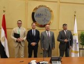 نائب رئيس مجلس الوزراء للتنمية الصناعية وزير الصناعة والنقل يشهد توقيع عقد تحديث أنظمة الخط الأول لمترو أنفاق القاهرة الكبرى بين الهيئة القومية للأنفاق وتحالف شركات (كولاس ريل – أوراسكوم للإنشاءات – هيتاشى ) ‏