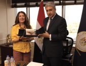 ⁠وزير السياحة والآثار يلتقي بسفيرة الولايات المتحدة الأمريكية بالقاهرة لبحث تعزيز أوجه التعاون السياحي والأثري بين البلدين