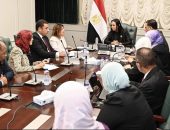 وزيرة التضامن الاجتماعي تلتقي المشرف العام على المجلس القومي للأشخاص ذوى الإعاقة.. وتوجه بتشكيل لجنة لبناء قاعدة بيانات شاملة للأشخاص ذوي الإعاقة