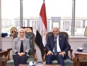 وزير العمل يلتقي سفيرة مملكة البحرين في القاهرة..