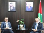 وزير العدل يستقبل نائب القنصل البريطاني للشؤون السياسية