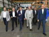 “وزير الدولة للإنتاج الحربي” يفاجيء قيادات وعمال “حلوان للصناعات الهندسية”