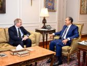 وزير الخارجية والهجرة وشئون المصريين بالخارج يستقبل المفوض البريطاني للتجارة مع أفريقيا