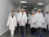 وزير قطاع الأعمال العام يتفقد أعمال التطوير بشركة النيل للأدوية