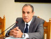 وزير الخارجية والهجرة وشئون المصريين بالخارج يجتمع بقيادات وأعضاء القطاع المعني بالشئون متعددة الأطراف والأمن الدولي