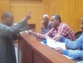 توجيهات المهندس عبد المطلب عماره محافظ الأقصر ، لرؤساء المراكز والمدن بضرورة تكثيف جهود إدارة خدمة المواطنين لبحث كافة الطلبات والشكاوى المقدمة من المواطنين وإيجاد أنسب الحلول لها بما يتماشى مع القانون،