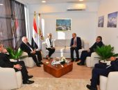 وزير الطيران يلتقي مع مسئولى  مجموعه Thales Group الفرنسية خلال فعاليات معرض مصر الدولي للطيران والفضاء 2024