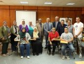 عميد كلية طب بنين الأزهر بالقاهرة يتابع الدورة التدريبية لطواقم التمريض بقطاع الخدمات الطبية بوزارة الداخلية ويتفقد امتحانات «السمر كورس»