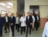 وزير الزراعة ومحافظ المنوفية ورئيسا زراعة النواب والشيوخ يتفقدون مصنع التغذية المدرسية بقويسنا