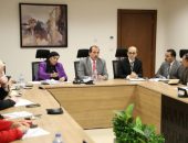 نائب وزير الصحة والسكان يعقد اجتماعا مع قطاعي الطب الوقائي والصحة العامة والرعاية الأولية