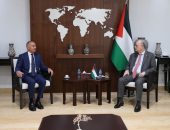 سفير مصر في رام الله يلتقي رئيس الوزراء وزير الخارجية الفلسطيني