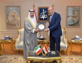 وزير الطيران المدني يستقبل رئيس الإدارة العامة للطيران المدني الكويتي لبحث سبل تعزيز التعاون المشترك بين البلدين في مجال الطيران المدني.