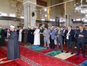 محافظ الشرقية يشهد إحتفالية مديرية الأوقاف بذكرى المولد النبوي الشريف بمسجد الفتح بمدينة الزقازيق