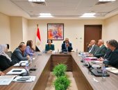 نائبا وزير الإسكان ومحافظ جنوب سيناء يناقشان خطة إعادة تأهيل ورفع كفاءة محطة معالجة الصرف الصحي بمدينة دهب