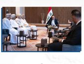 نائب رئيس الوزراء وزير الخارجية يلتقي عدداً من الصحفيين العُمانيين ويؤكد على عمق العلاقات والتعاون الاقتصادي