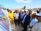 وزير الإسكان يتفقد الاستعدادات لتنفيذ البحيرة بـ”مارينا الجديدة”.. وسير العمل بـ”مارينا 8 على البحيرة” جنوب مركز مارينا العلمين السياحي