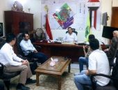 رئيس جهاز مدينة العاشر من رمضان يلتقي ممثلي شركة Otuska اليابانية لبحث سبل التعاون