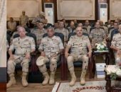 الفريق أول / عبد المجيد صقر القائد العام للقوات المسلحة وزير الدفاع والإنتاج الحربى يتفقد قاعدة محمـد نجيب العسكرية …