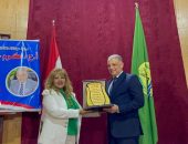محافظ الإسماعيلية يشهد احتفالية لتكريم عددًا من سيدات الإسماعيلية بمكتبة مصر العامة