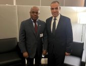 وزير الخارجية والهجرة وشئون المصريين بالخارج يلتقي مع سكرتير عام منظمة الدول الثماني الإسلامية النامية للتعاون الاقتصادي