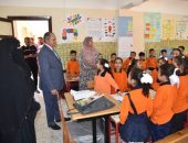محافظ بورسعيد يتابع انتظام العملية التعليمية بمدارس ( الشهيد عاطف السادات و اسماعيل القباني ) بالقابوطي  ومدرسة القناة الإعدادية بنين