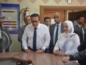 نائب رئيس الوزراء ووزير الصحة يقرر إعفاء مديرة مركز طبي النزهة الجديدة.. ويوجه بسرعة الانتهاء من أعمال الصيانة