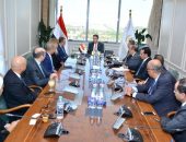 وزير التموين  والتجارة الداخلية يجتمع مع رئيس الهيئة القومية للبريد المصري وممثلي شركة فيزا العالمية لبحث أوجه التعاون المختلفة وتقديم مجموعة من الخدمات المالية