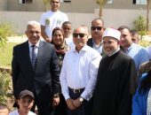 طلاب جامعة الأزهر يسهمون في دعم مبادرة فخامة رئيس الجمهورية “بناء الانسان” ويشاركون في مبادرة زراعة 100مليون شجرة مثمرة